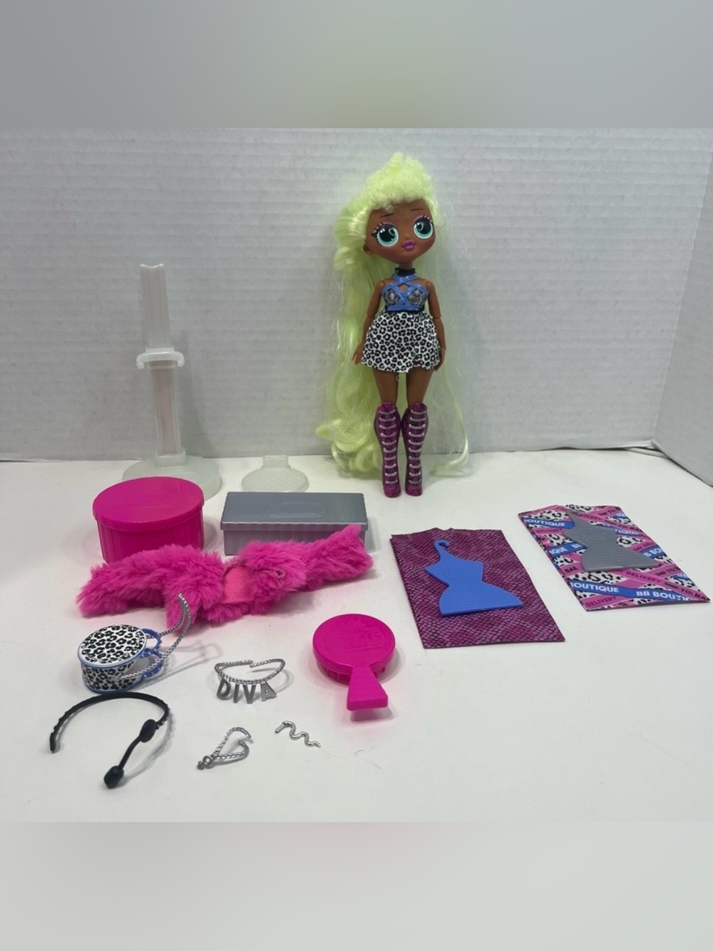 LOL SURPRISE OMG Lady Diva Doll series 1 L.O.L. O.M.G. Toys